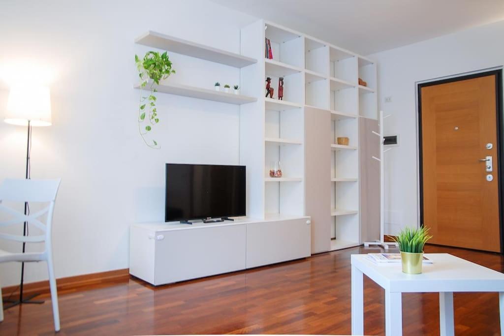 Home & Pet - Milano Trilocale Promenade Santa Giulia Exteriör bild